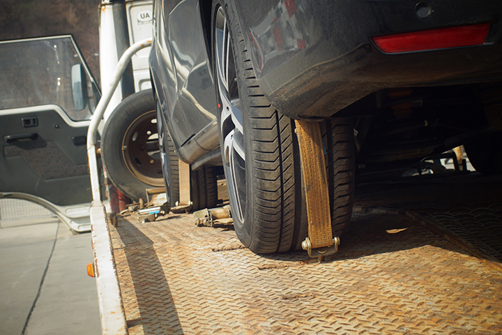 Low-Ground Clearance Towing