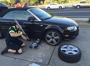 West allis Flat tire change services